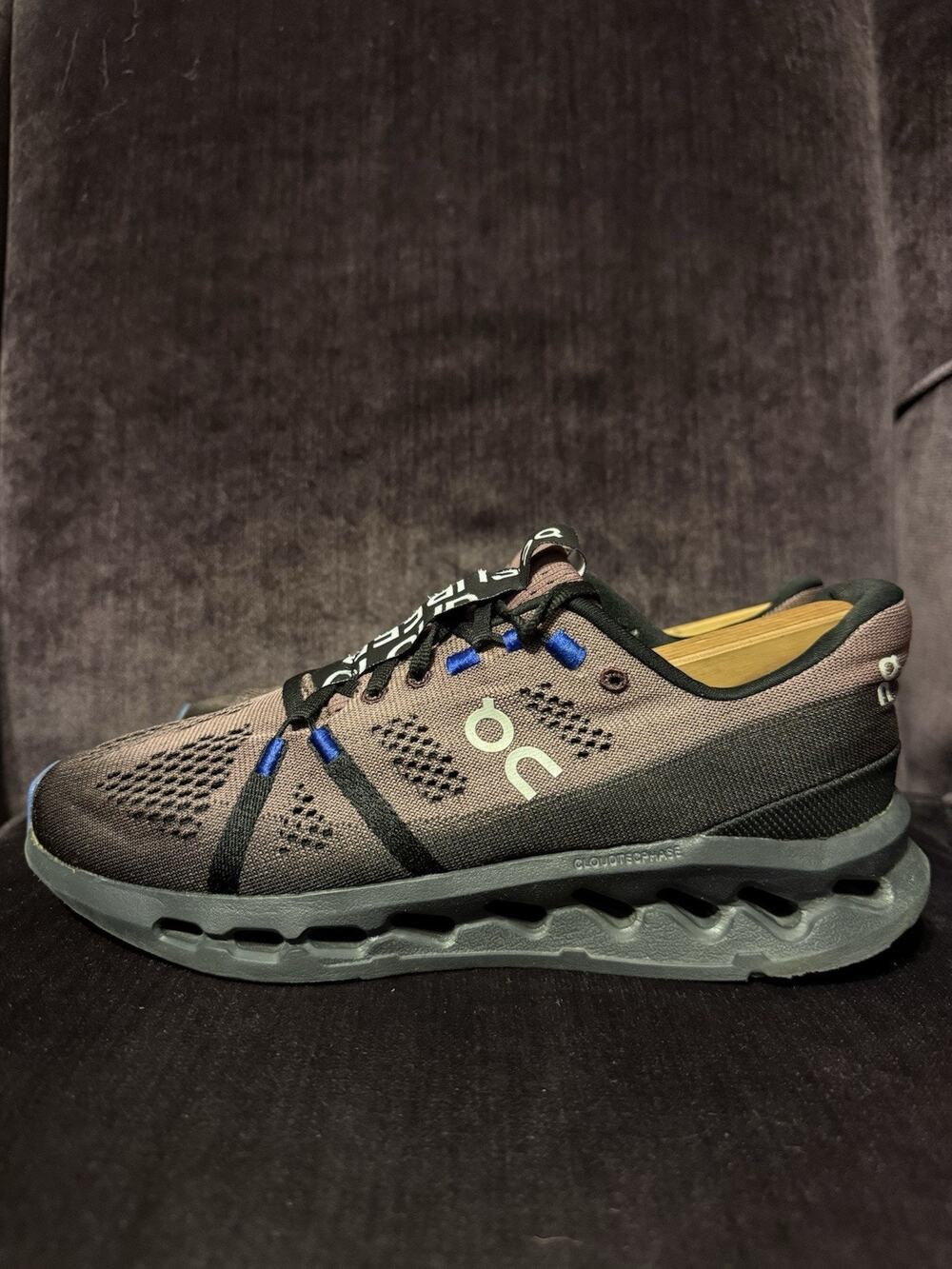 On CloudSurfer Running Shoes Womens Size 8.5 Sneakers Athletic Walking Gym